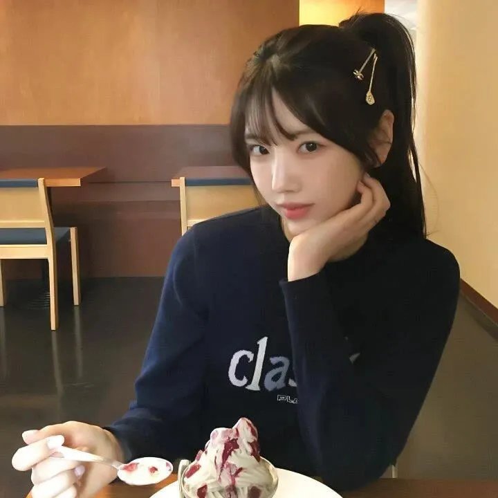 某科学的超电磁炮OVA：炎炎酷日下做摄影模特也不轻松啊